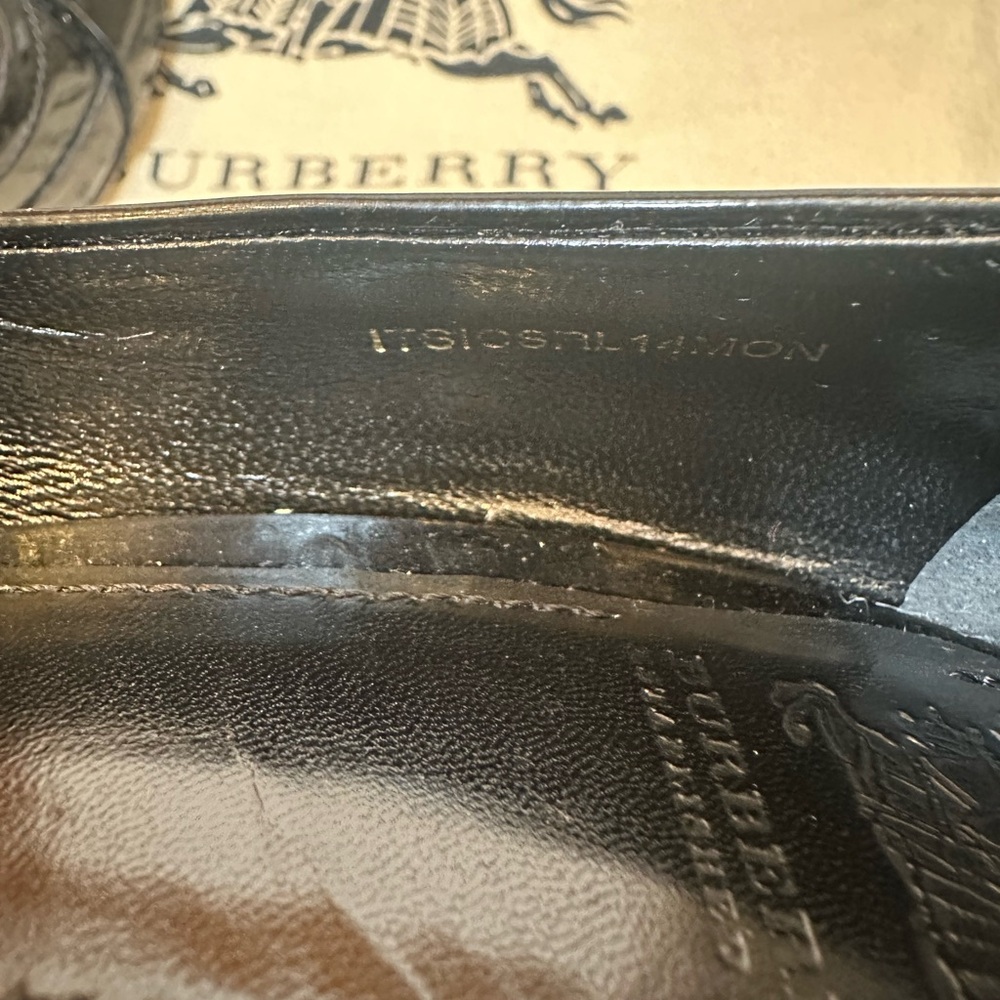 Authentic Burberry Nova Check Patent Heels + Burberry cloth dust bag - Picture 13 of 13